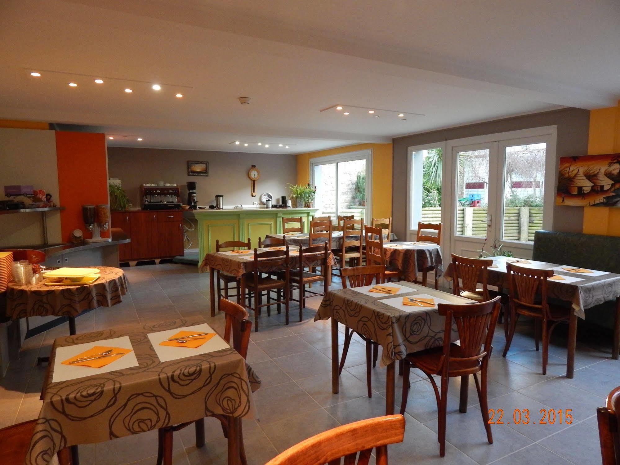 Hotel Les Pieux En Cotentin Exterior foto
